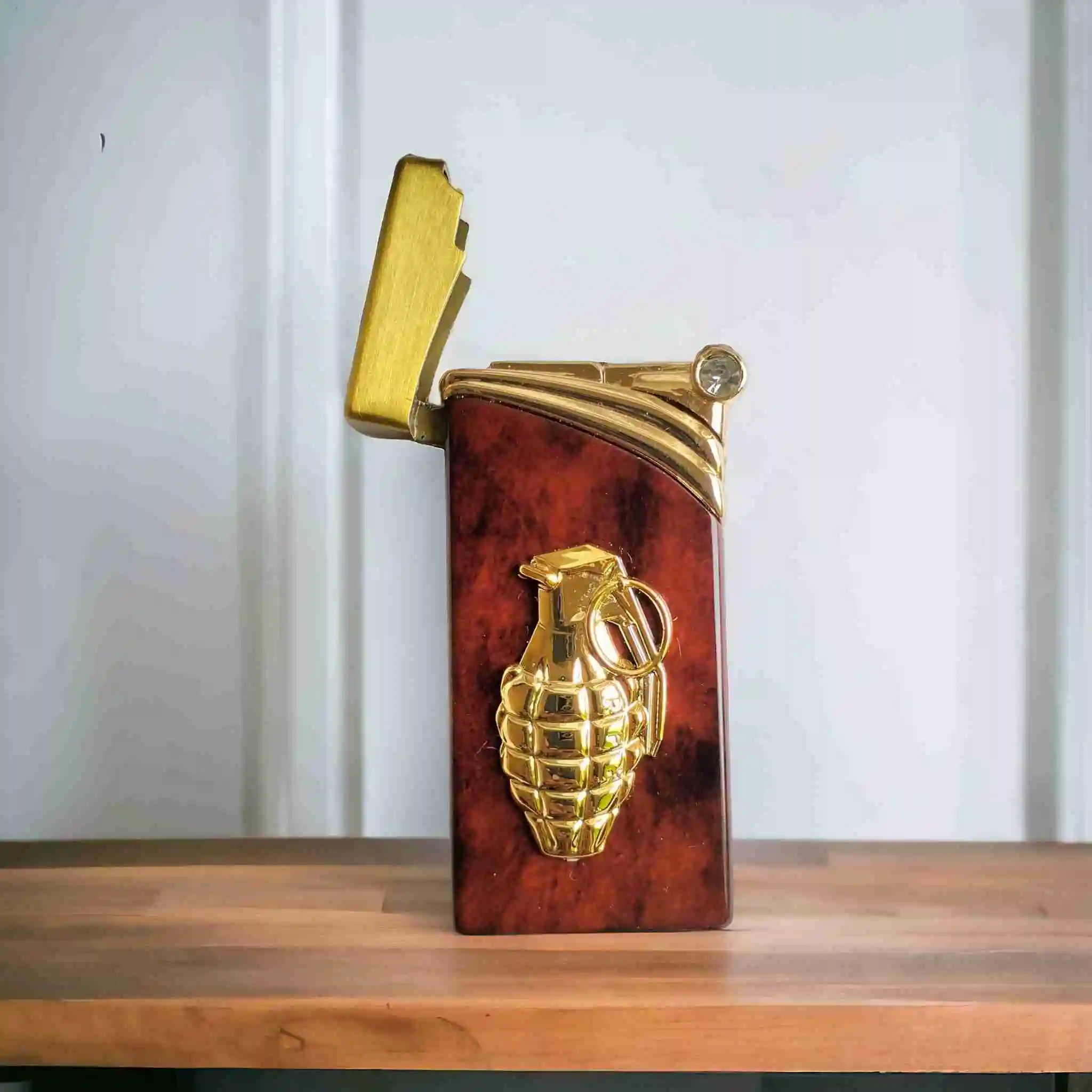 Buy metal gas cigarette lighter in pakistan